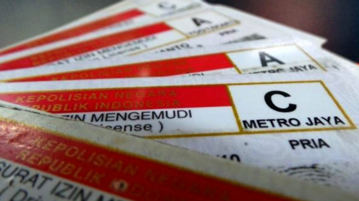 Melihat Kelebihan Smart SIM, Bisa Buat Bayar Tol dan Belanja