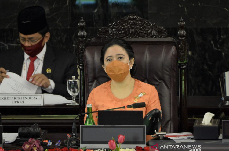  Puan Ingatkan Pemerintah Jokowi Angka Kematian COVID-19 Masih Tinggi