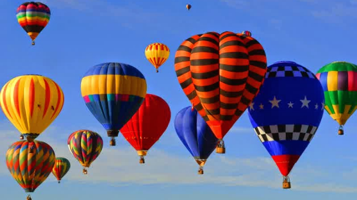 Airnav Jelaskan Bahaya Balon Udara Bagi Keselamatan Penerbangan