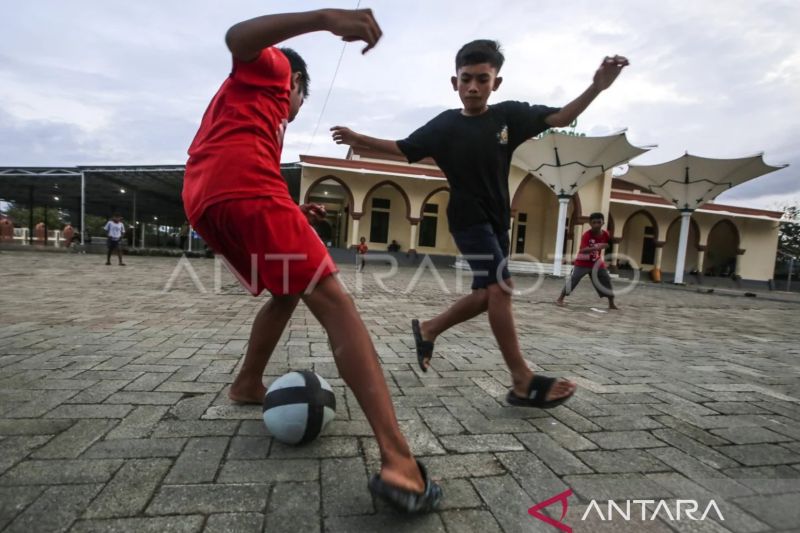 Jangan Usir Anak-Anak Saat Bermain di Lingkungan Masjid, Bikin Juga Program Buat Anak Muda