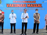 Tinjau Vaksinasi Massal di Kota Yogyakarta, Jokowi Berharap Ekonomi Segera Pulih