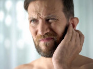 Kulit Telinga Kering, Mengelupas, Bahkan Gatal. Ini Penyebab dan Cara Mengatasinya