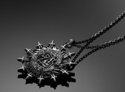 Square Enix Bikin Replika Kalung Seventh Heaven dari Final Fantasy VII Remake