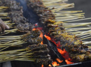Sate Jadi Primadona pada Festival Kuliner UGM