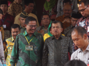 Wapres JK Dianugerahi Gelar Adat Melayu