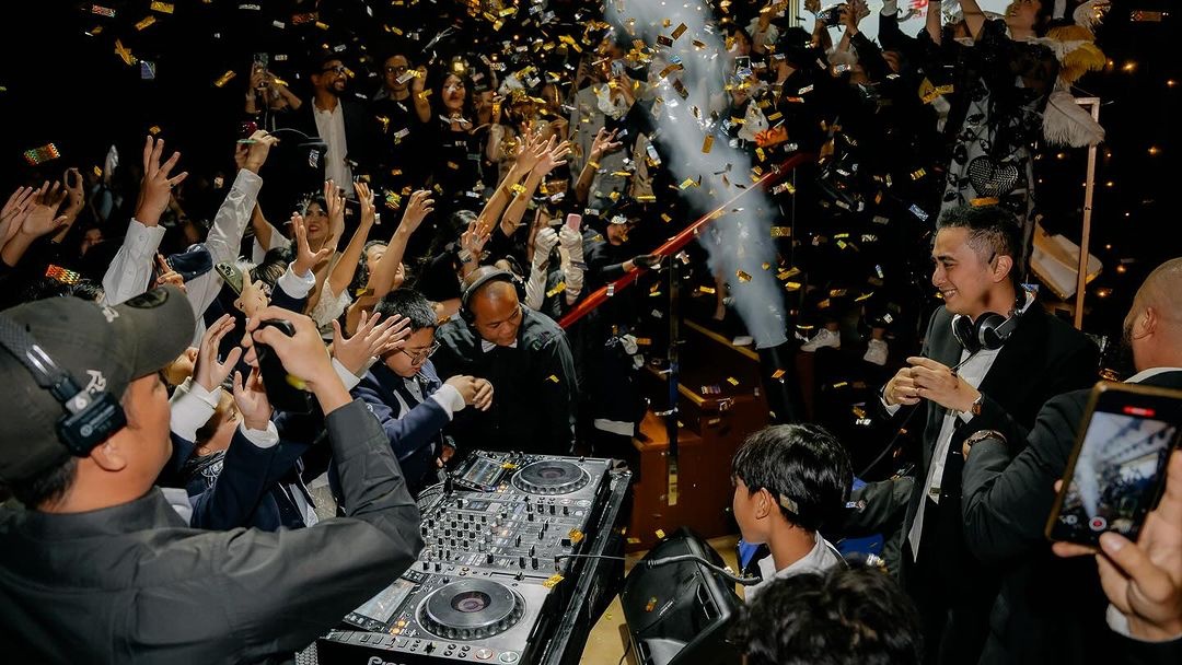 DJ Winky Main di Pesta Ulang Tahun Anak SD