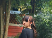 Happy Asmara Hadirkan Romansa Hangat dalam Single 'Aksara', Kolaborasi Bareng Vicky Praz