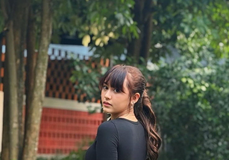 Happy Asmara Hadirkan Romansa Hangat dalam Single 'Aksara', Kolaborasi Bareng Vicky Praz