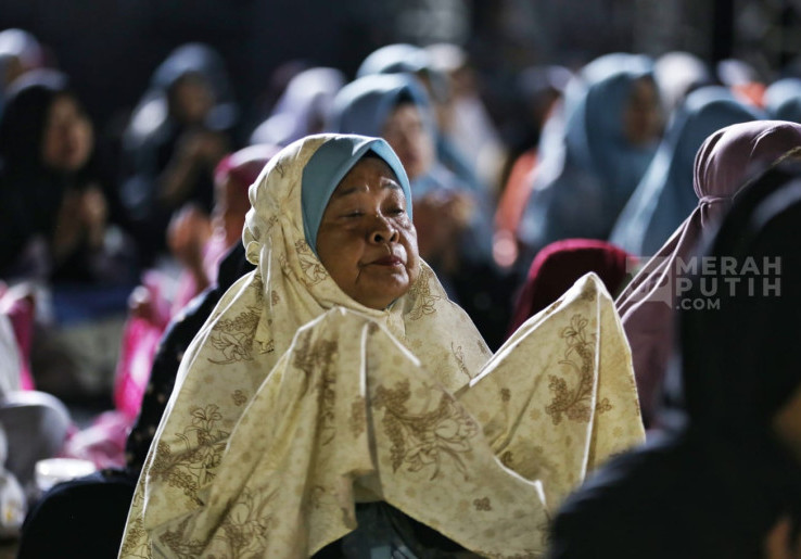 Solidaritas Warga Mengalir, Doa Dipanjatkan untuk Korban KRL di Stasiun Bekasi Timur