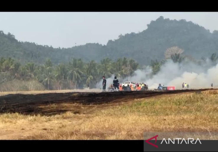 Bandara Sam Ratulangi Manado Ditutup Imbas Kebakaran Rumput Area Runway