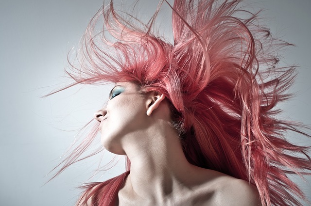'Pink', Jadi Tren Warna Rambut Selebritas Hollywood Saat Ini