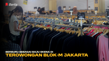 Berburu Bebagai Baju Skena di Terowongan Blok-M Jakarta
