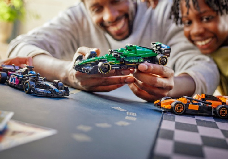Lego Kolaborasi dengan Formula 1, Luncurkan Set Terbaru