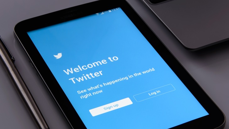 Twitter Tengah Ujicoba Tombol Downvote di Kolom Komentar