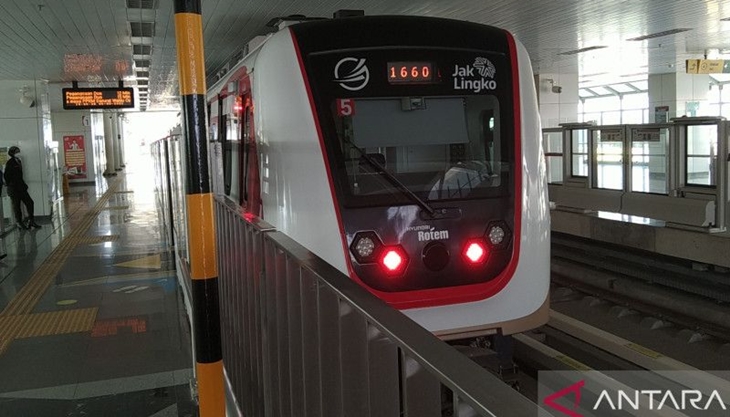 LRT Velodrome - Manggarai Manggarai Dikhawatirkan Perparah Penumpukan Penumpang