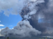 Sore Ini Lewotobi Lontarkan Abu Erupsi Setinggi 11.000 Kaki, BMKG Bantah Sampai Bali