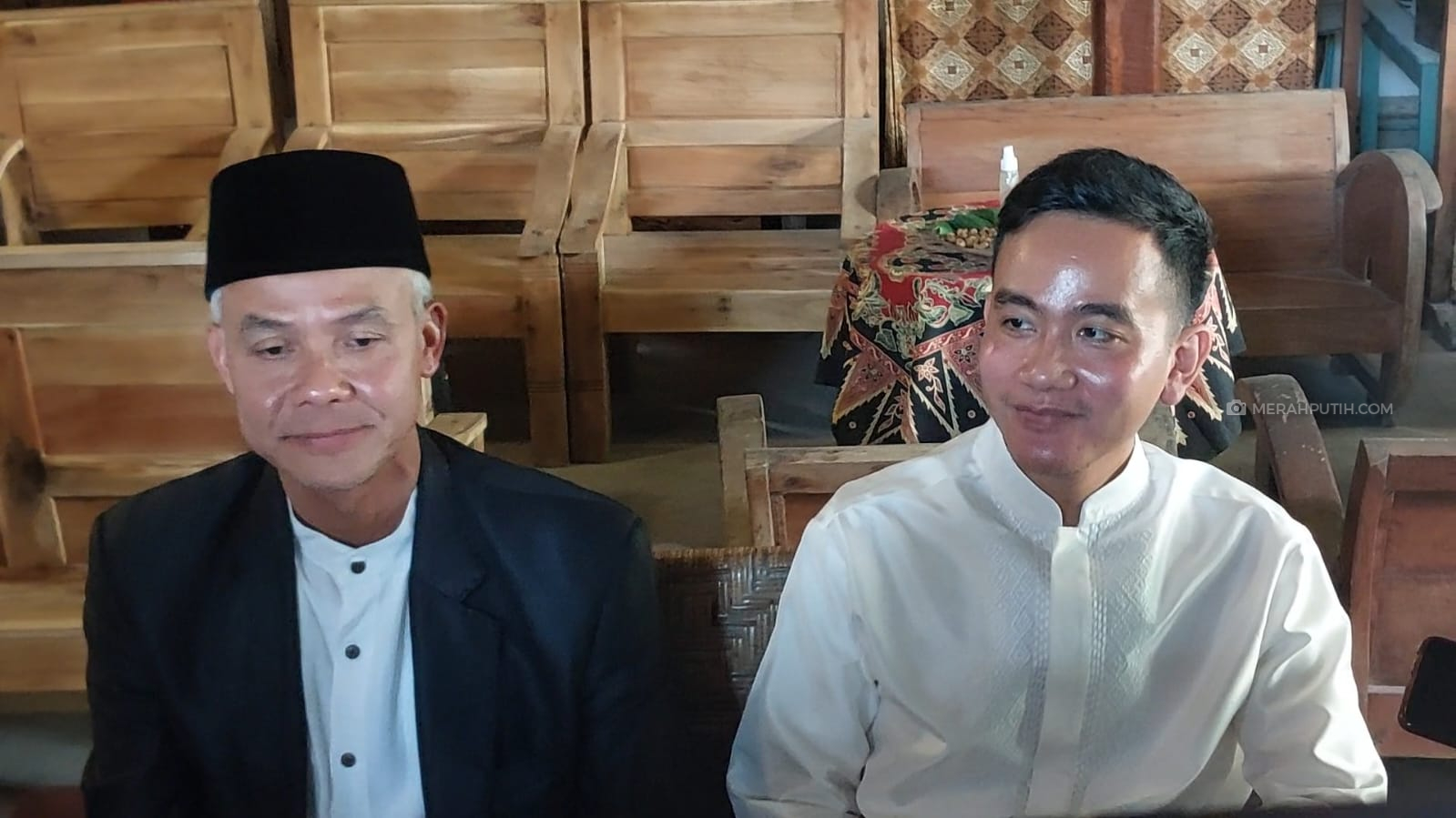 Isi Obralan Ganjar dan Jokowi 60 Menit di Pesawat Sepulang Pencapresan PDIP