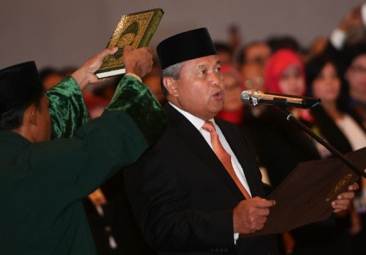Stabilkan Rupiah, Tugas Berat Perry Warjiyo sebagai Gubernur BI