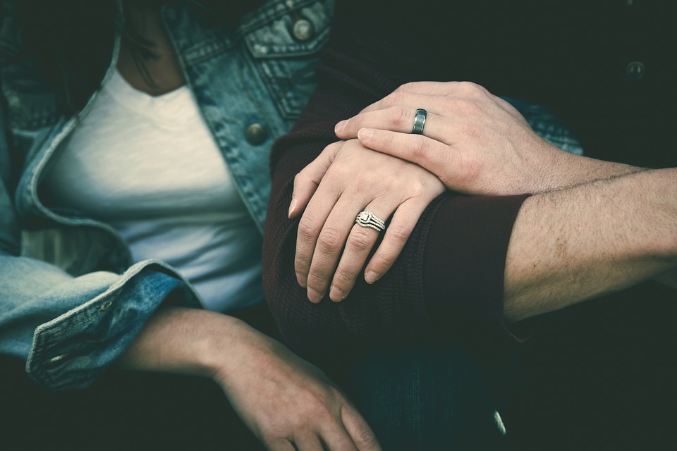 Jangan Sampai Terjebak 'Rebound Relationship', Ikuti 4 Tips Pasca Putus Cinta Ini!