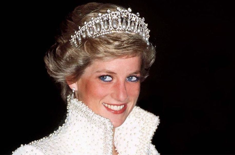 Gaun Pengantin Putri Diana Dipamerkan di Istana Kensington