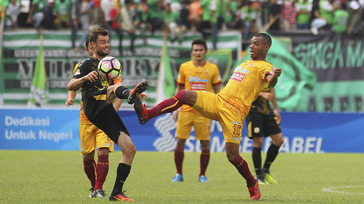 Pelatih Sriwijaya FC Carikan Ichsan 'Panggung'