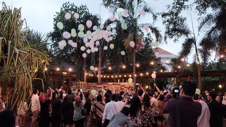4 Tempat Resepsi Nikah Suasana Kebun