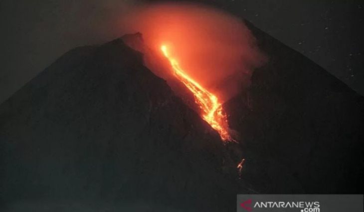 Selama Sepekan, Merapi Belasan Kali Luncurkan Guguran Lava