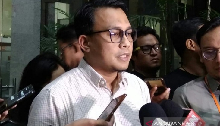 Periksa Broker Bansos, KPK Telusuri Aliran Uang ke Pejabat Kemensos