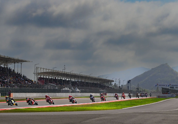 Penonton MotoGP Mandalika Terus Naik, Setoran ke PAD Makin Susut