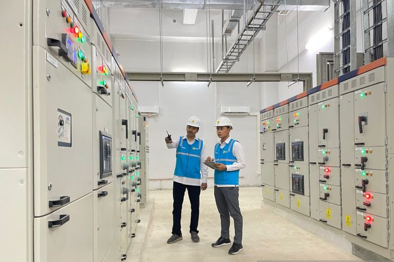PLN Butuh Hampir 5 Jam Pulihkan 100% Pasokan Listrik Jakarta