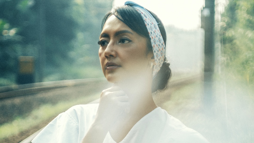 Nina Tamam Berikan Warna Baru lewat Single 'Lebur'