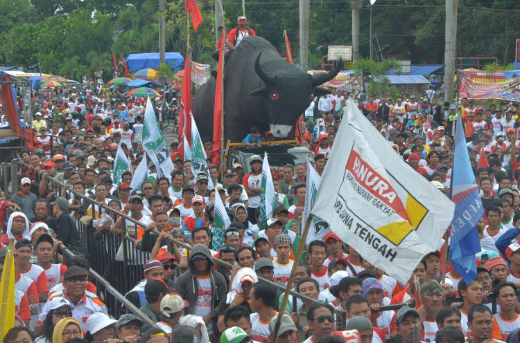 Puluhan Ribu Kader Partai Hanura Antusias Sambut Presiden Jokowi