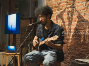 Teddy Adhitya Kembali dengan Album Question Mark