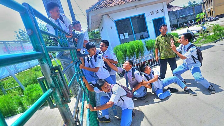 Ngajak Bolos Sekolah Ada Kodenya di Negeri Aing