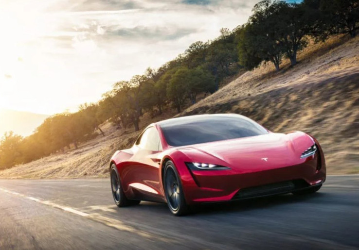 Elon Musk: Tesla Roadster akan Gunakan Teknologi SpaceX