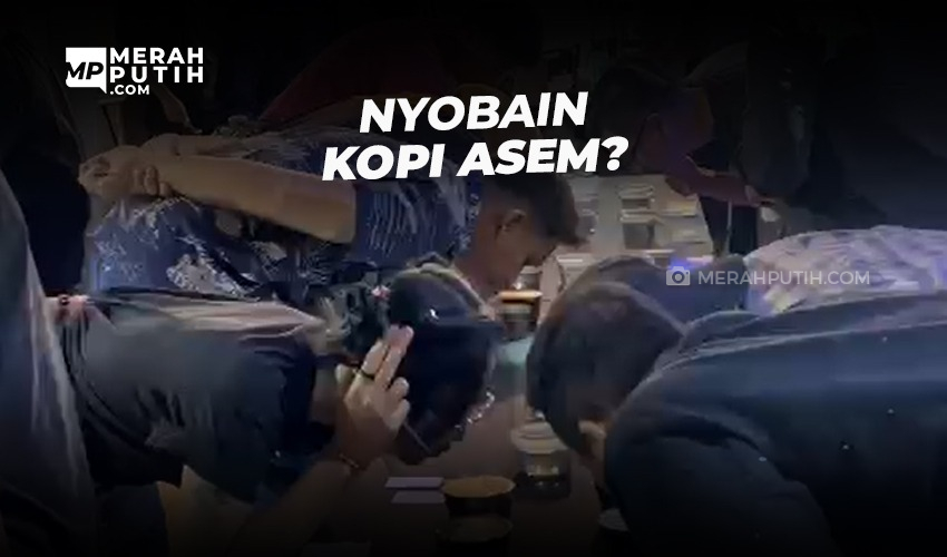 Mencoba Kopi Asam?