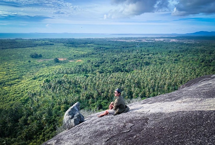 Mengintip Batu Baginde, Batu Granit Terbesar di Belitung