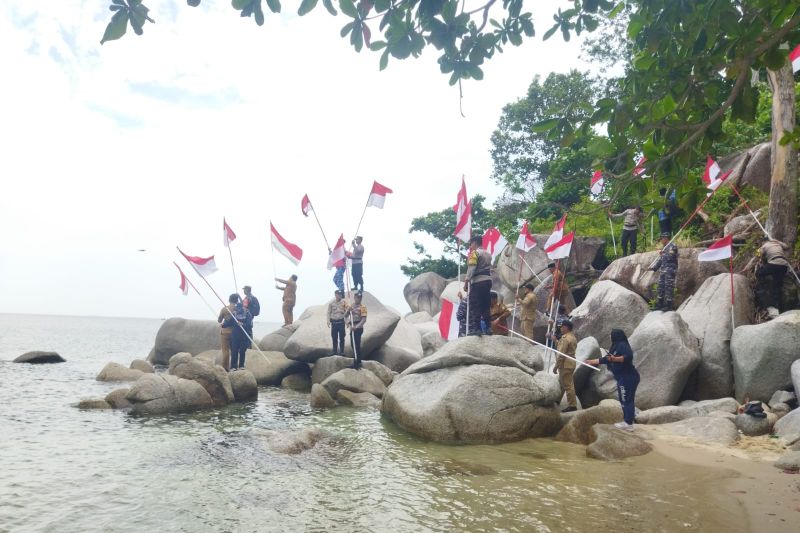  1.250 Bendera Merah Putih Dipasang di Sepanjang Pantai Bintan
