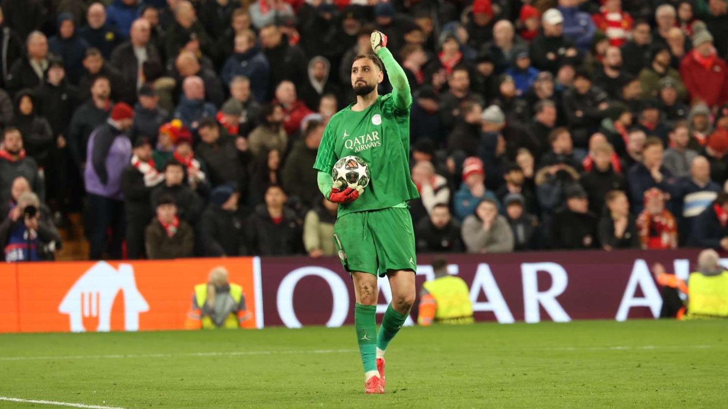 Chelsea dan Manchester City Pantau Gianluigi Donnarumma, PSG Bakal Buka Pintu