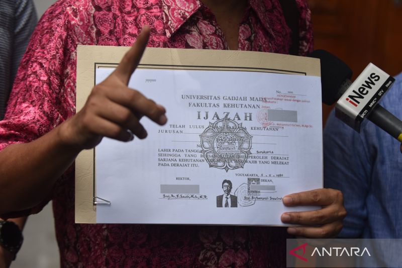  KIP Tetapkan Ijazah Jokowi Sebagai Informasi Terbuka, KPU Wajib Berikan Salinan