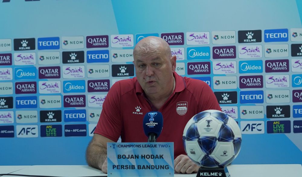 Kalah 2-3 dari Lion City Sailors di AFC Champions League Two, Pelatih Persib Soroti Lini Pertahanan 