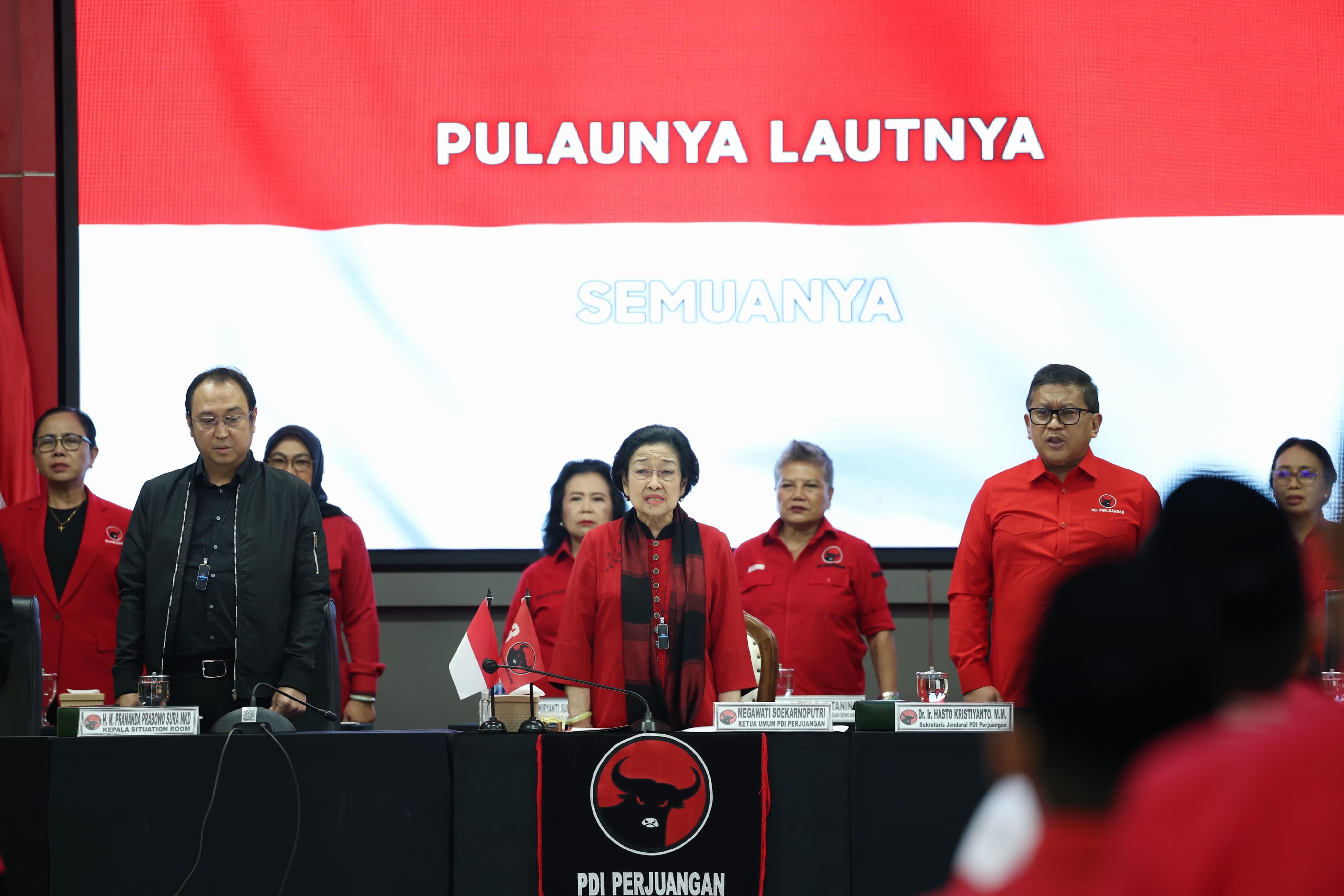 Megawati Tugaskan Ahmad Basarah dan Ronny Talapessy sebagai Jubir PDIP