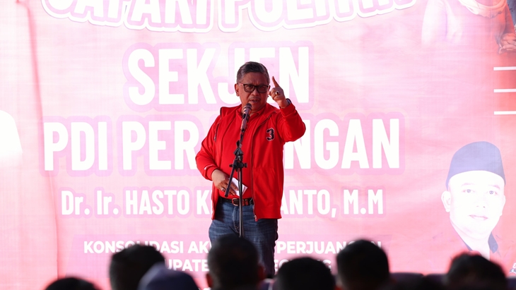 Jawaban Sekjen PDIP Soal Klaim Zulhas Jokowi Gabung PAN