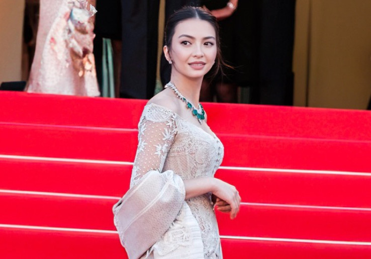 Raline Shah Tampil Anggun dengan Kebaya di Penutupan Cannes Film Festival 2024