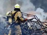 Lupa Matikan Kompor Picu Kebakaran Deretan Rumah di Cakung Timur