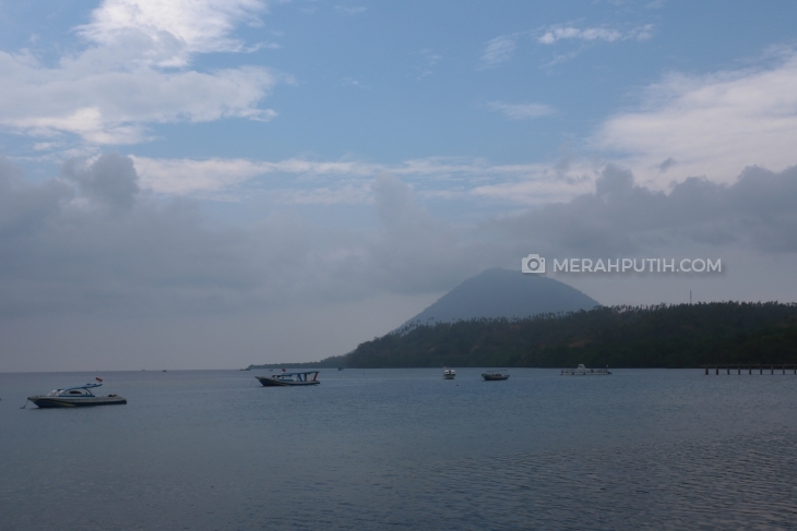 Danau Linow unya tiga warna (MP/Rizki Fitrianto)