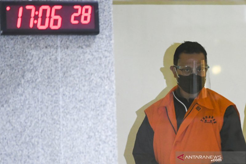 Menguak Duit Korupsi Bansos Buat Honor Pelantun Sakitnya Tuh Disini