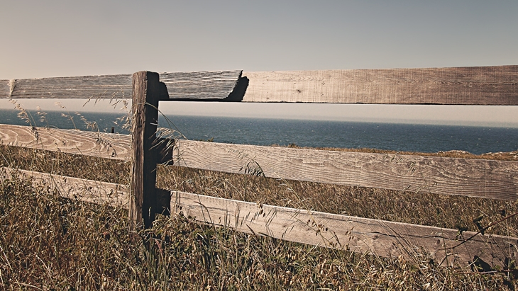 Perbatasan Terunik di Dunia, Salah Satunya Dibatasi Dinosaurus