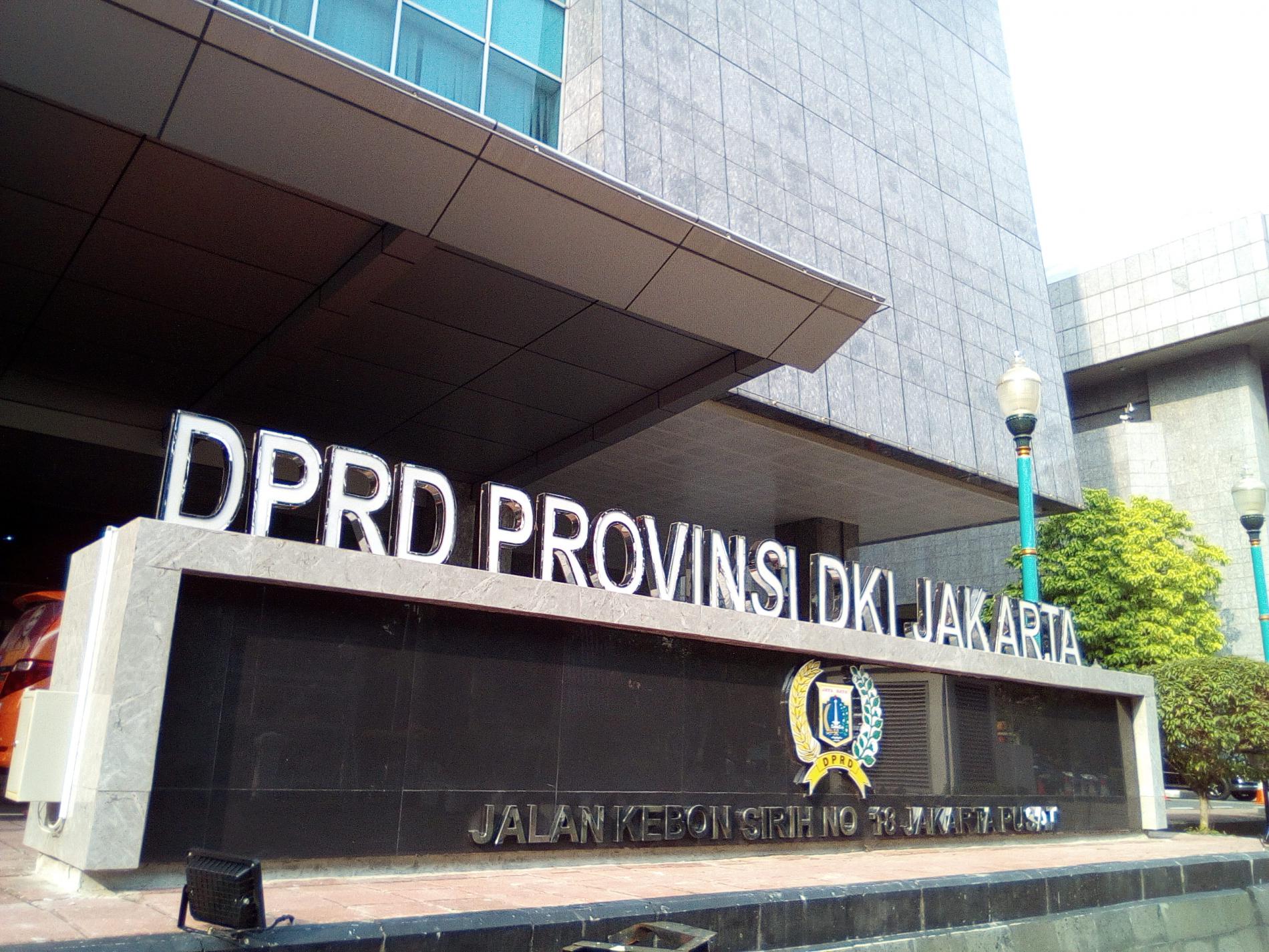 Gedung DPRD DKI Jakarta (dprd-dkijakartaprov.go.id)