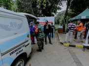 Ketika JHL Group Tunjukkan Kepedulian untuk Para Penggali Makam COVID-19